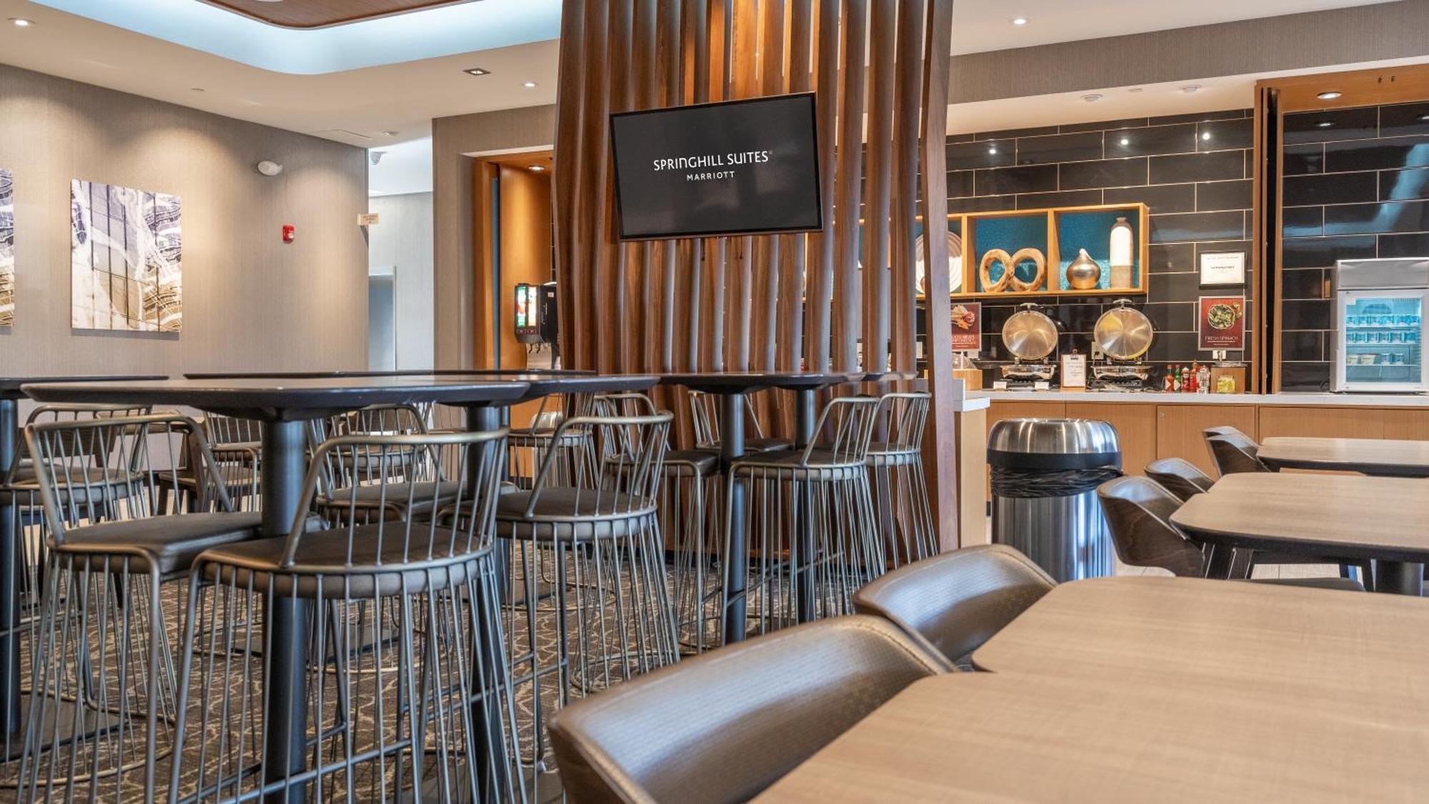 Springhill Suites By Marriott Woodbridge Exterior photo